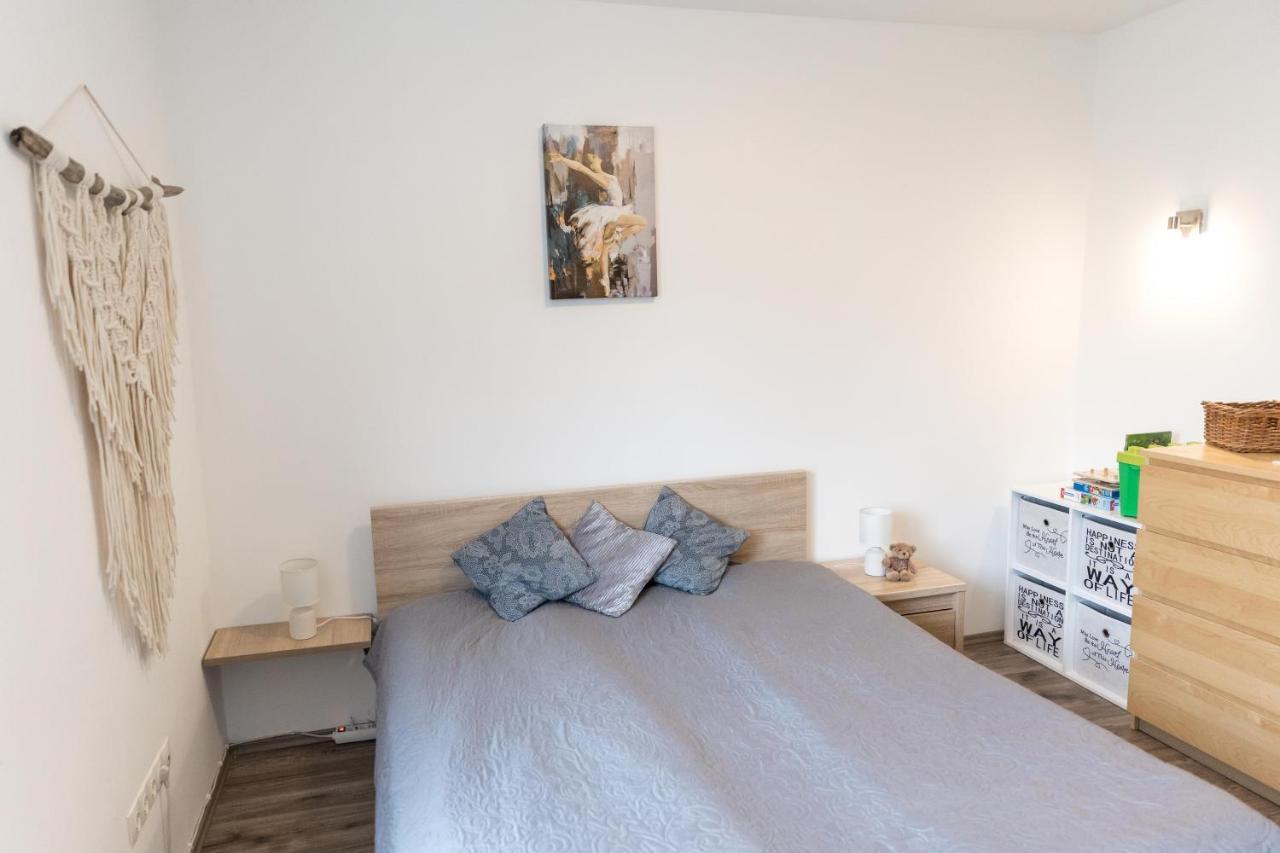Sflower Apartman Eger Exteriér fotografie